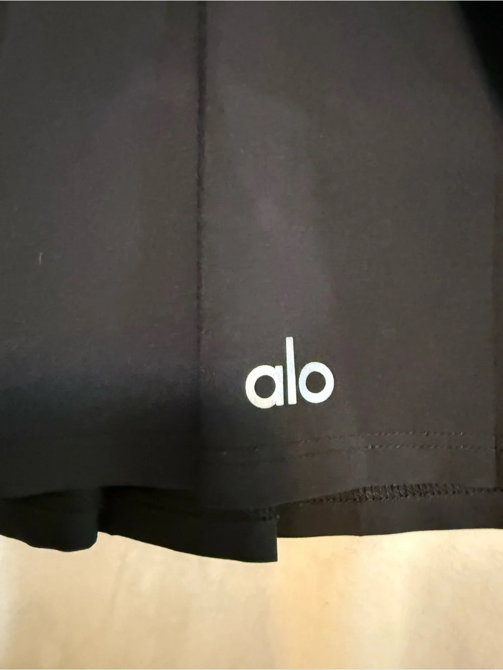 ALO Yoga lightweight pleated